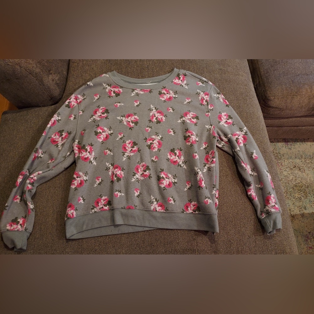SOLD ON MECARI Sweatshirt shirt extra large
